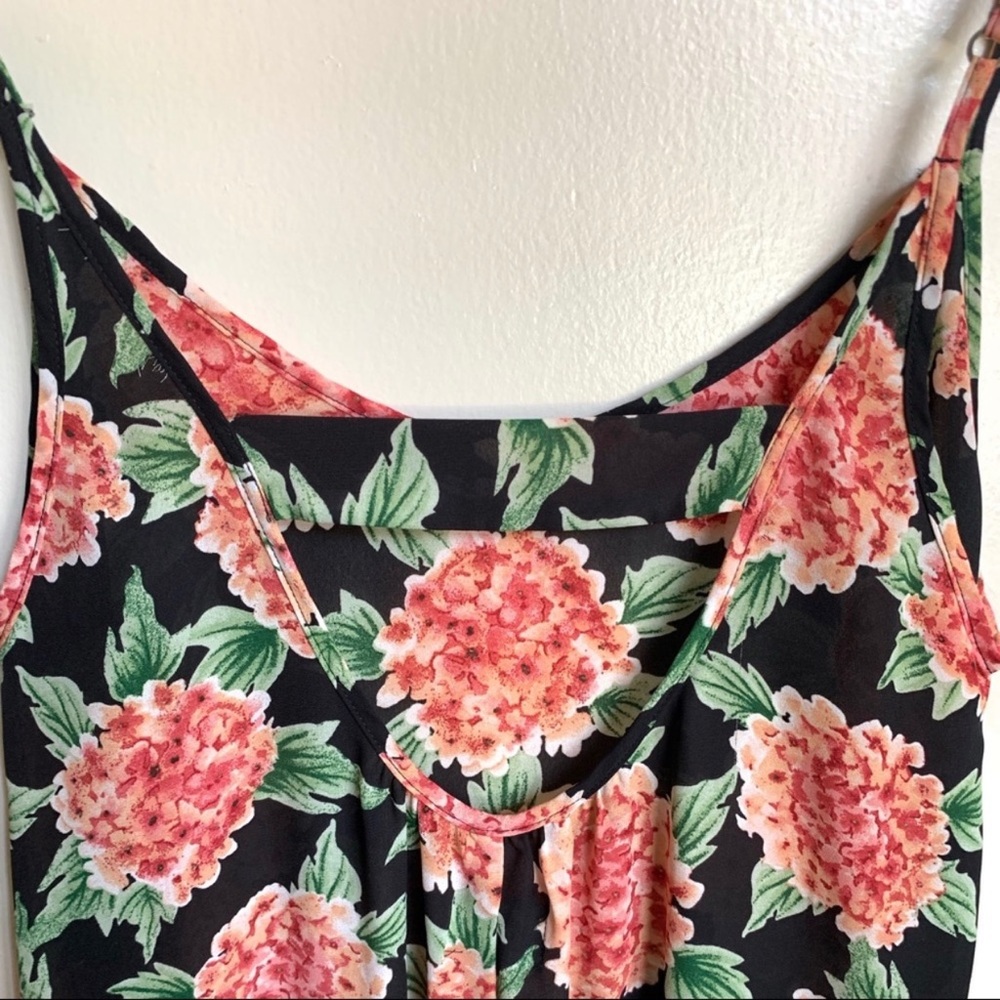 SHOW ME YOUR MUMU | Taryn Flower Puff Maxi Dress - Picture 4 of 8